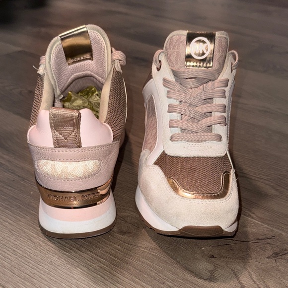 Michael Kors Wilma Suede and Logo Trainer - Picture 5 of 9